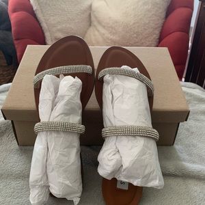 Never Been Worn Steve Madden Myla Slides